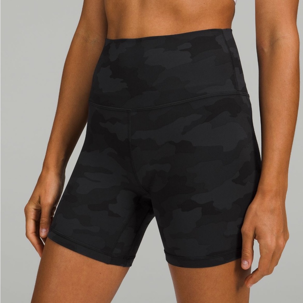 Lululemon bike short